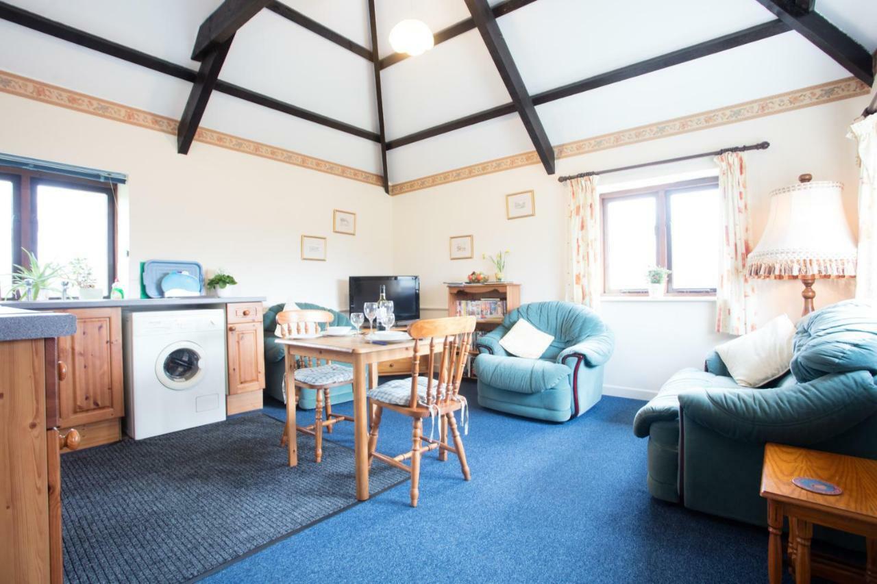 Sharlands Farm Holiday Cottages Bude Exteriör bild