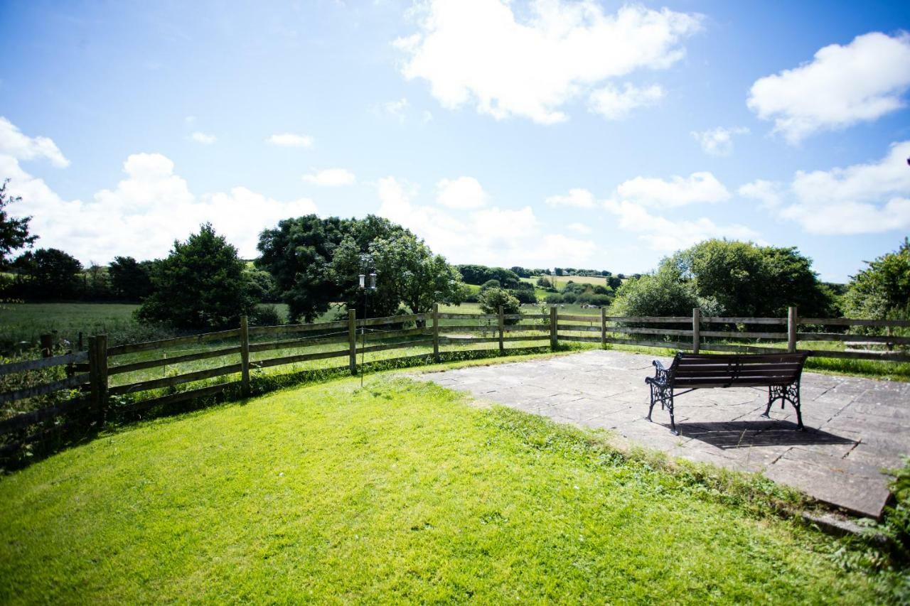 Sharlands Farm Holiday Cottages Bude Exteriör bild