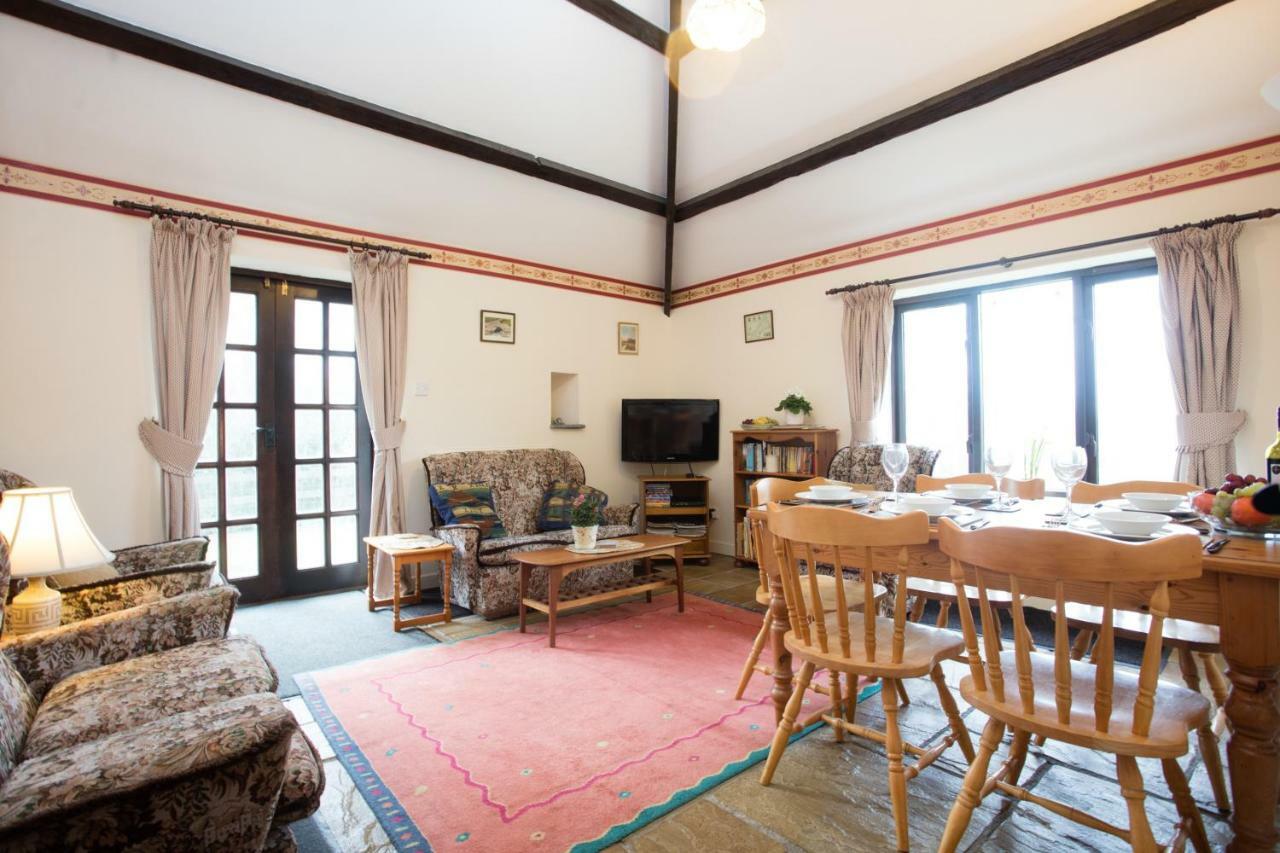 Sharlands Farm Holiday Cottages Bude Exteriör bild