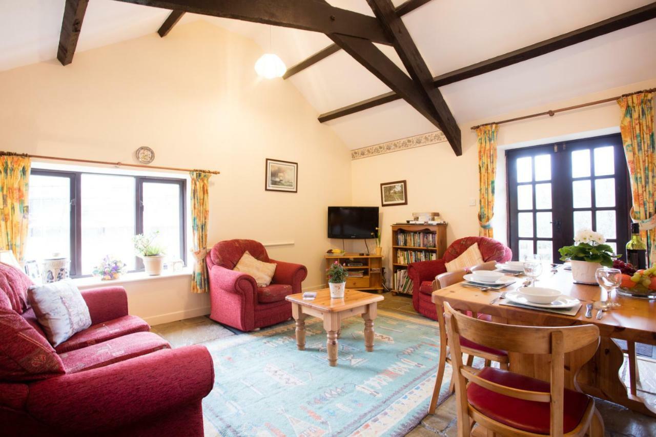 Sharlands Farm Holiday Cottages Bude Exteriör bild